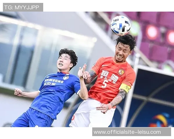 上港与神户激战正酣比分悬念迭起引发球迷热议