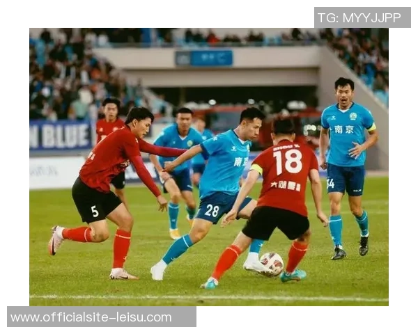 南京足球队引领最新足球节奏TOP10榜单展现强劲实力与风采